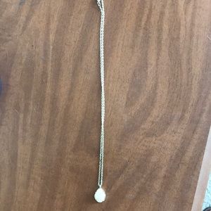 Kendra Scott necklace